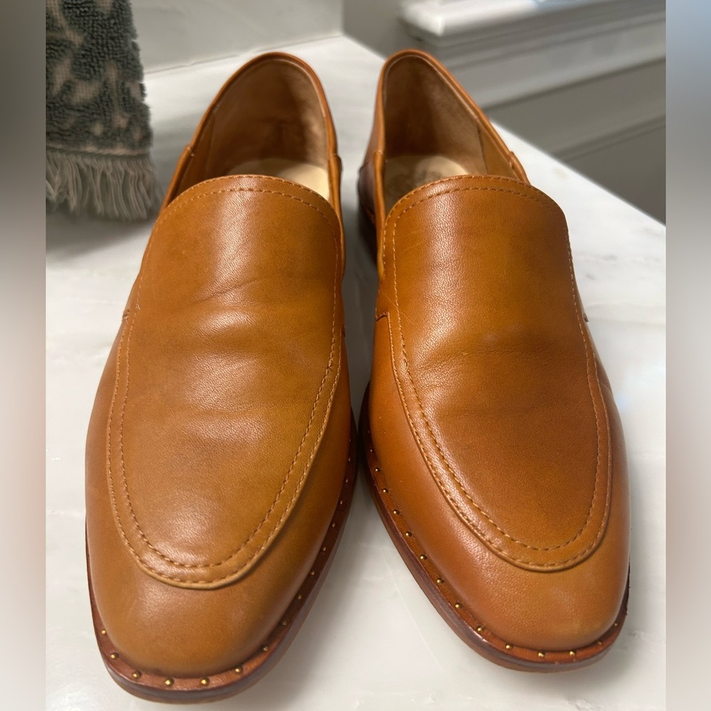 Beautiful Vince Camuto Loafers- Like New